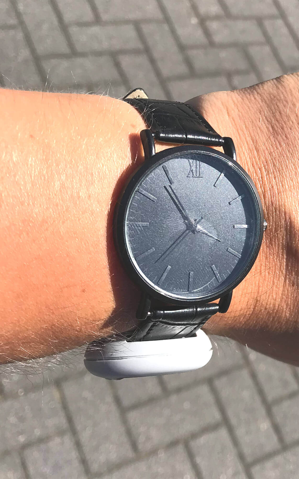 MyAmie_at-watch_black_leather_11