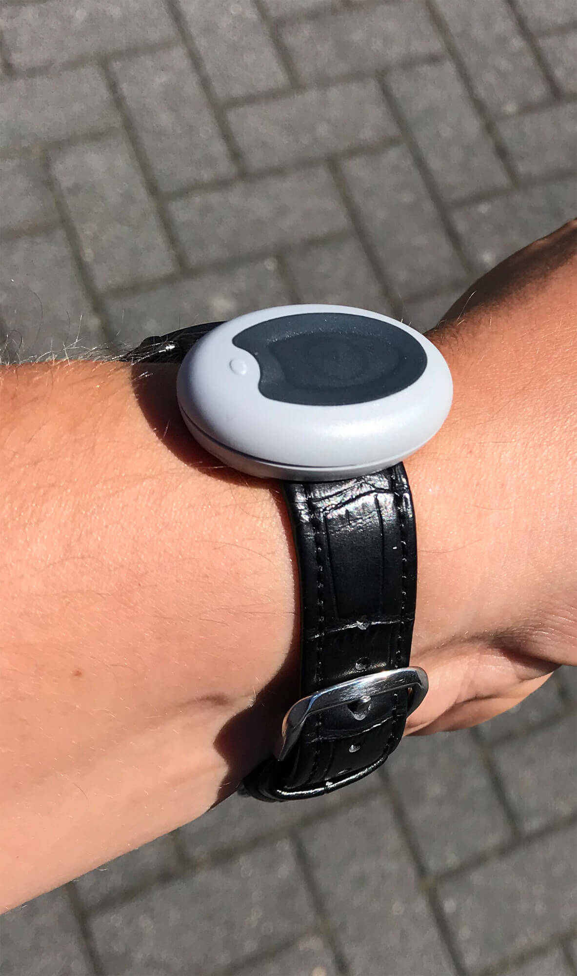 MyAmie_at-watch_black_leather_10
