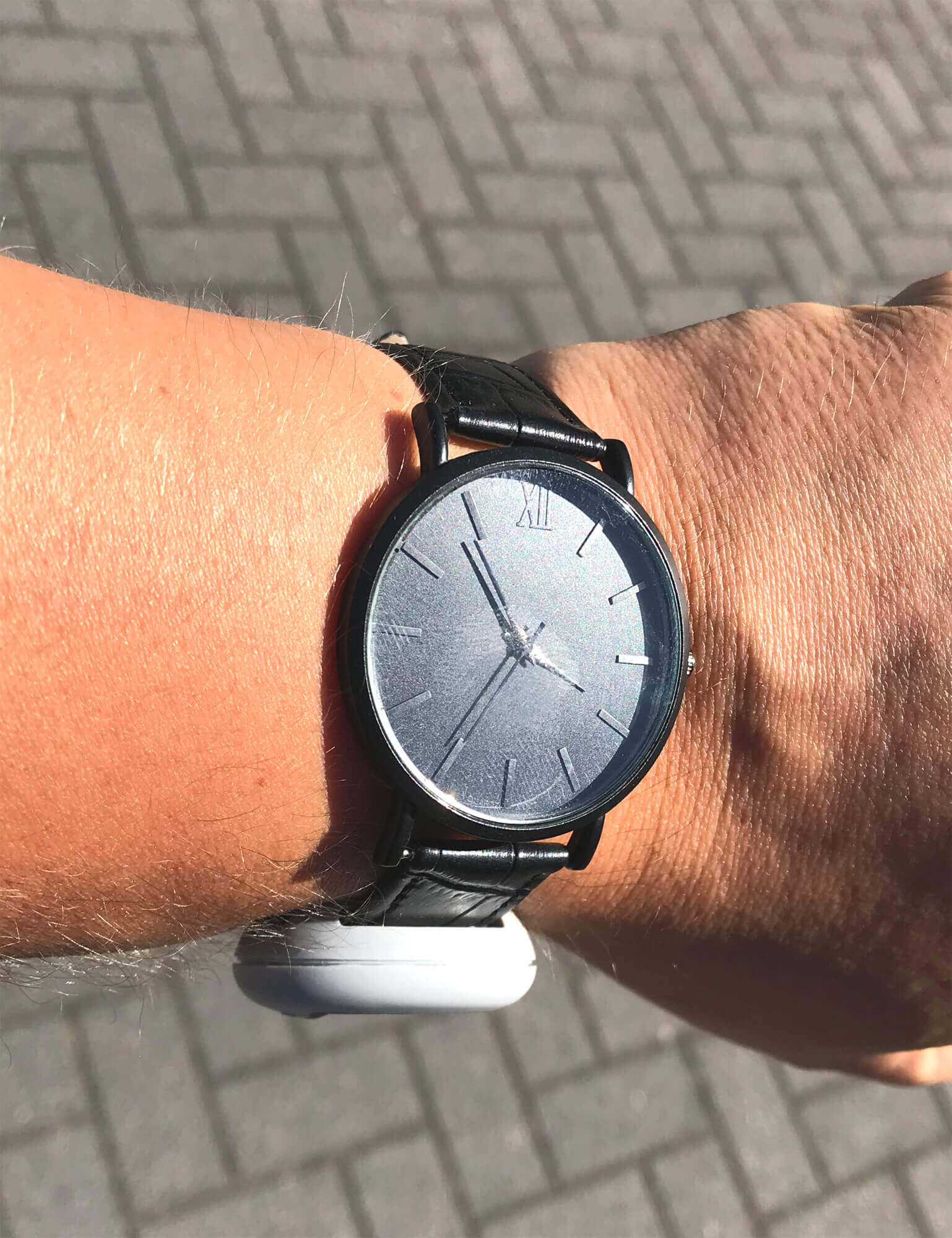 MyAmie_at-watch_black_leather_09